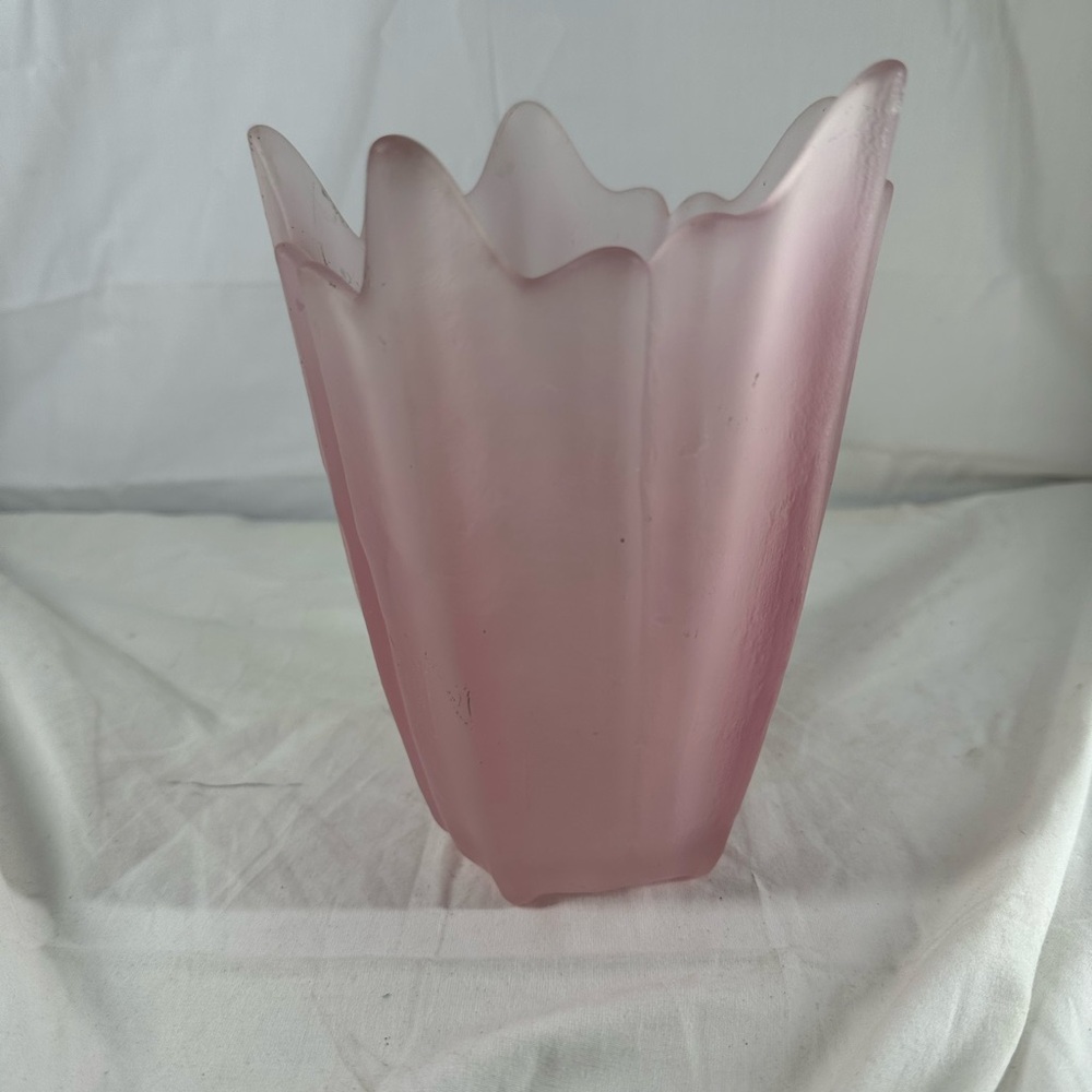 Vintage Viking pink Frosted Glass Vase